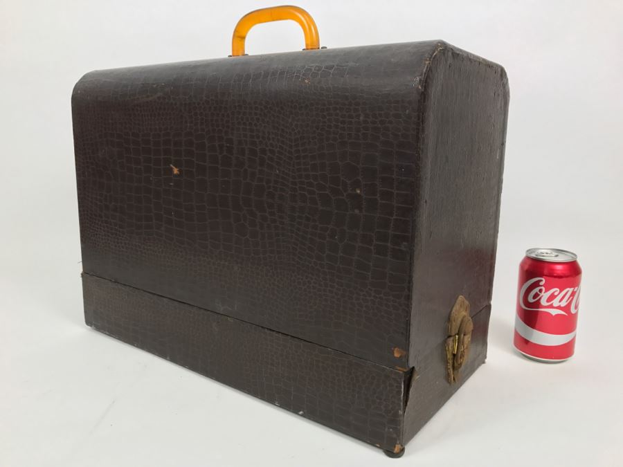 Vintage 1921 SINGER Sewing Machine With Carrying Case [Photo 4]