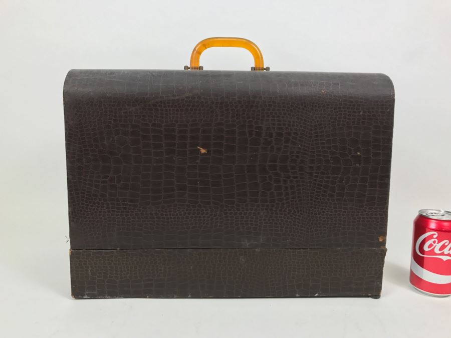 Vintage 1921 SINGER Sewing Machine With Carrying Case [Photo 2]