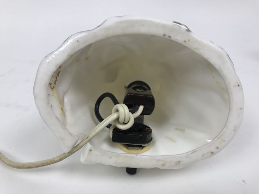 Vintage Girl Figurine Lamp [Photo 8]