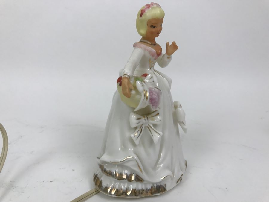 Vintage Girl Figurine Lamp [Photo 5]