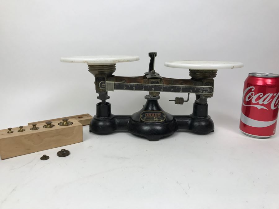 Vintage OHAUS Scale With Weights And Custom Box [Photo 4]