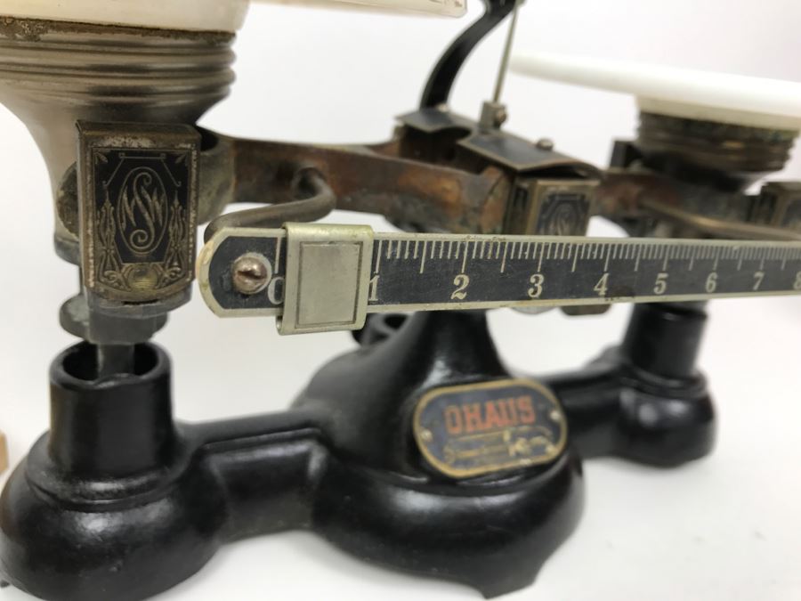Vintage OHAUS Scale With Weights And Custom Box [Photo 9]