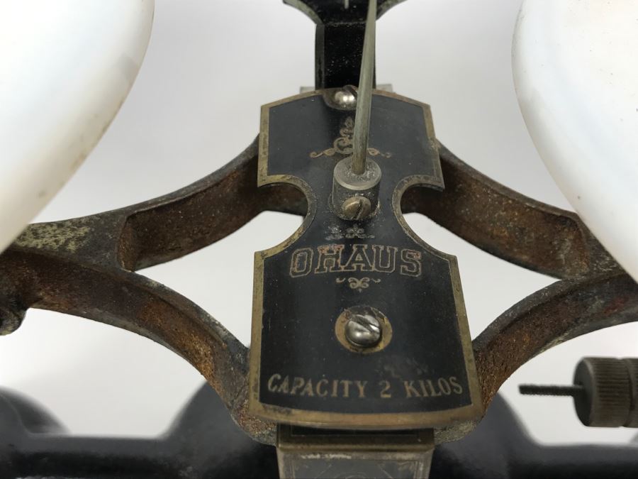 Vintage OHAUS Scale With Weights And Custom Box [Photo 8]