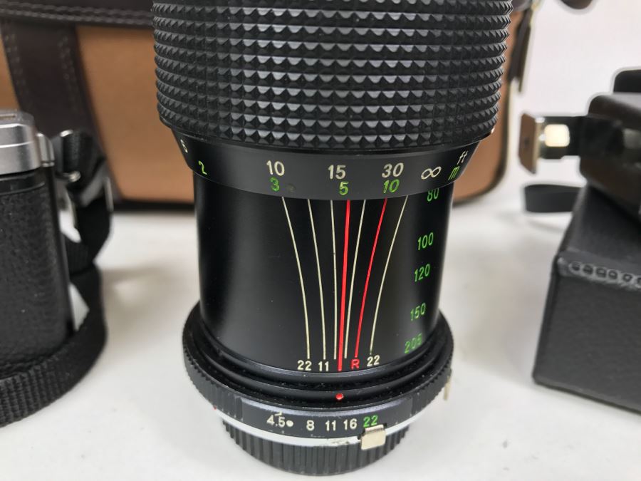 Vintage Camera Lot With Camera Bag, MINOLTA X-370, Camera Lenses, Flash And Accessories [Photo 13]