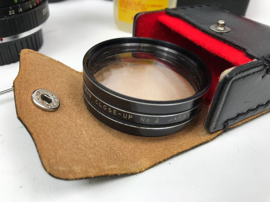 Vintage Camera Lot With Camera Bag, MINOLTA X-370, Camera Lenses, Flash And Accessories [Photo 7]