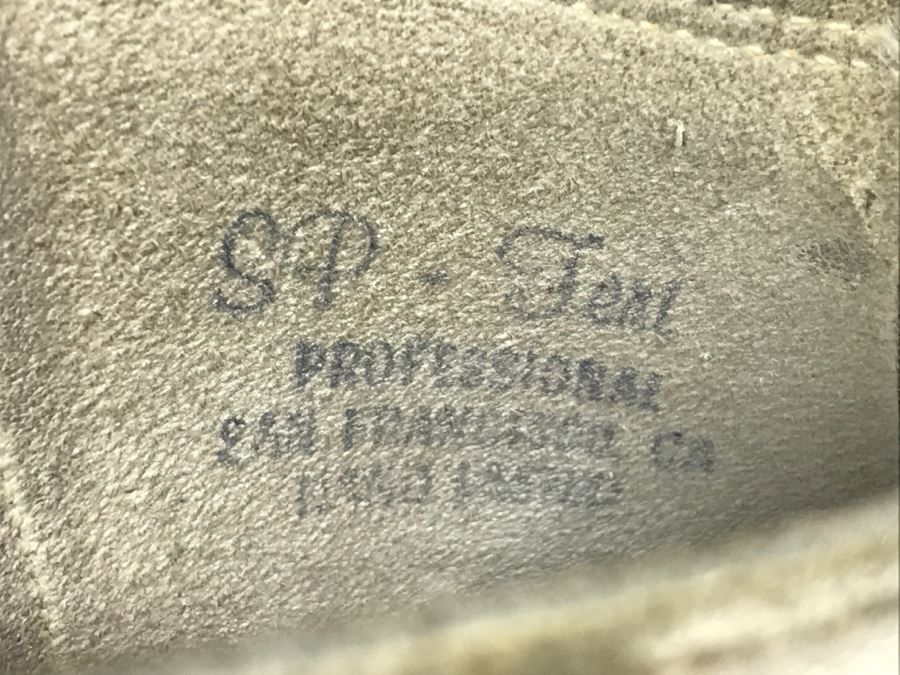 SP Teri Professional Figure Skates His And Her Ice Skates Sheffield Steel Blades Made In England Size 8B And 6 1/2A [Photo 16]