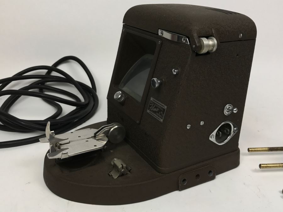 Vintage Bell & Howell Filmo 8MM Film Viewer [Photo 10]