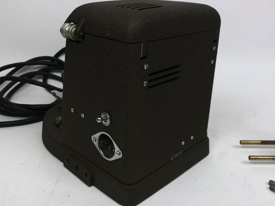 Vintage Bell & Howell Filmo 8MM Film Viewer [Photo 11]