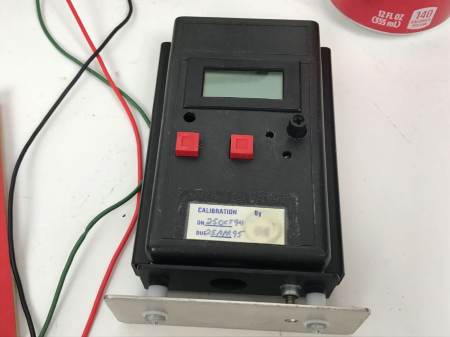 Various Electronic Meters Gauges Including Triplett The Might Mite VOM Model 310-V0M [Photo 7]