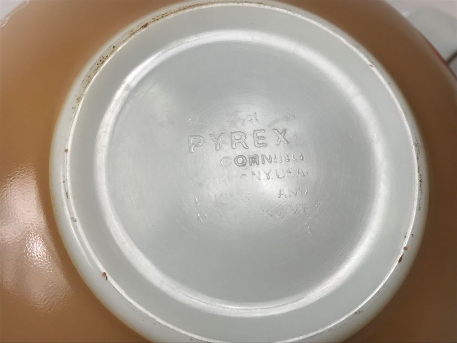 Vintage Pyrex Mixing Bowl Set [Photo 3]