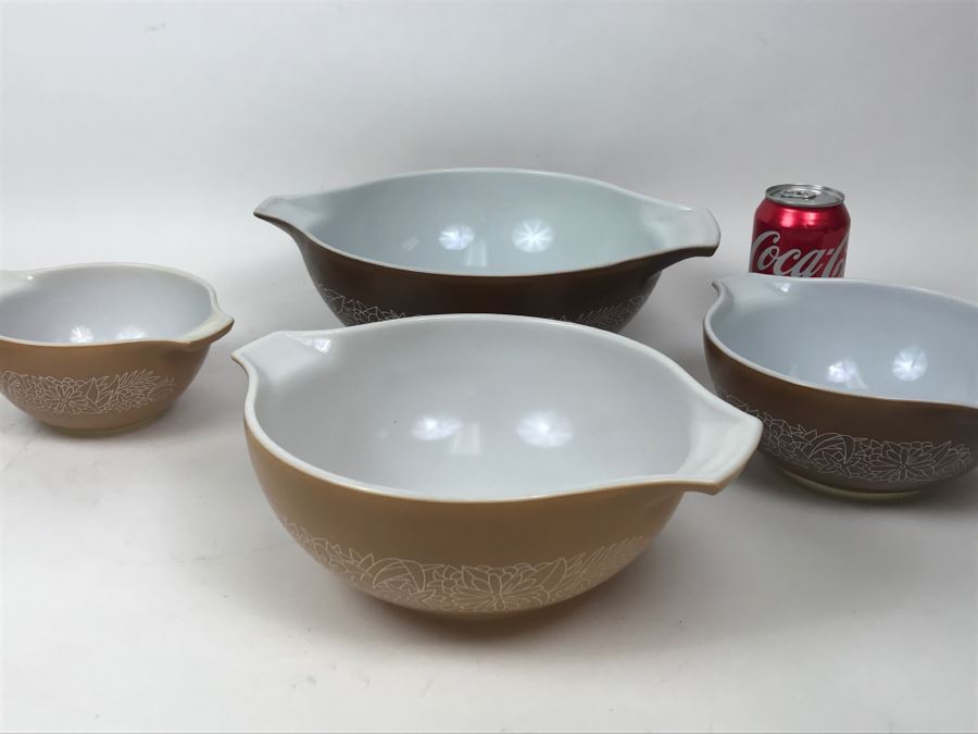 Vintage Pyrex Mixing Bowl Set [Photo 2]