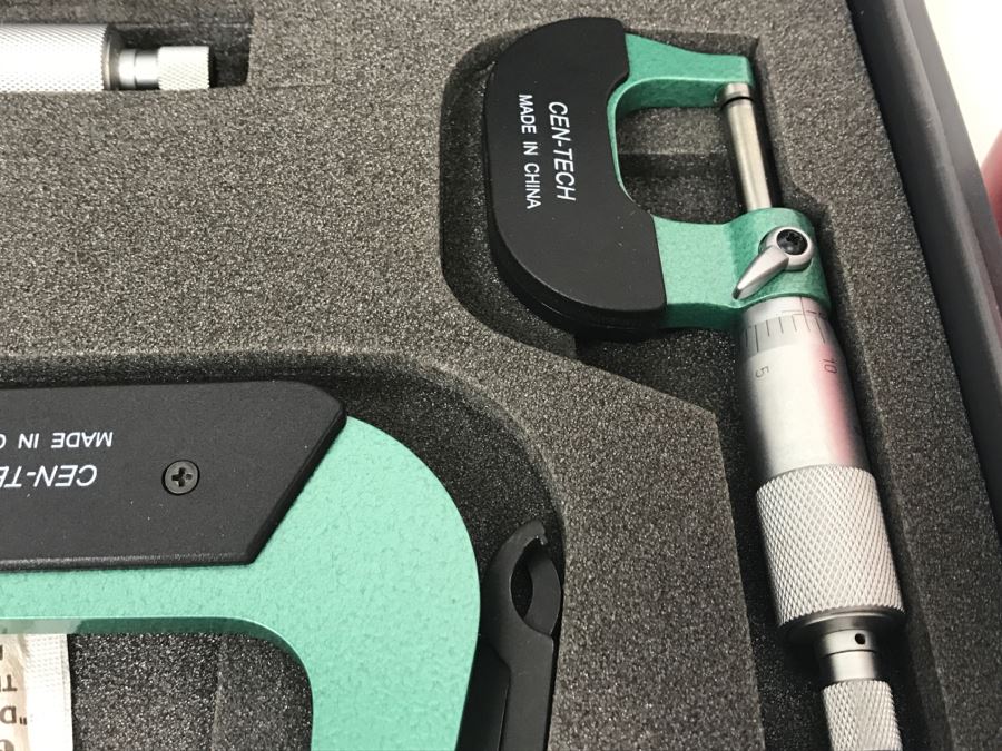 CEN-TECH Micrometer Measuring Set [Photo 6]