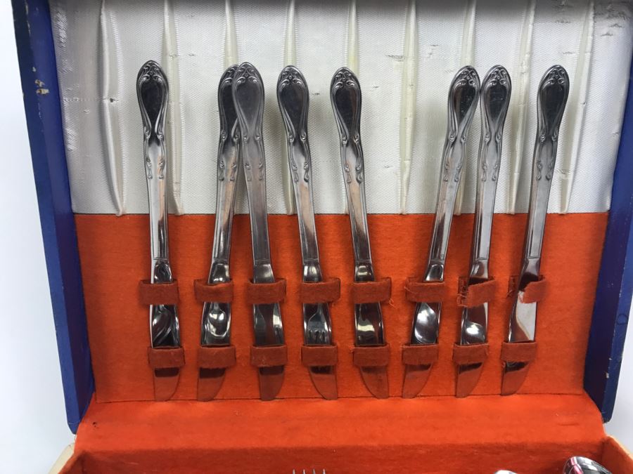 Simeon L. & George H. Rogers Company Stainless Flatware Set By Oneida Ltd. Silversmiths [Photo 3]