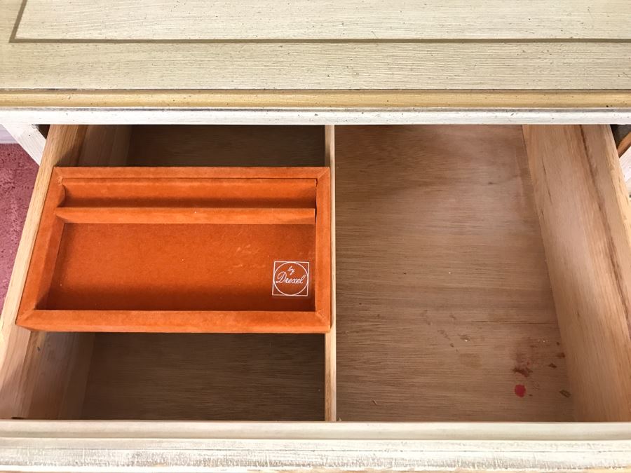 Vintage 1969 Campanile By Drexel Furniture Chest Of Drawers Dresser White With Gilt Wood Accents And Stunning Mirror [Photo 9]