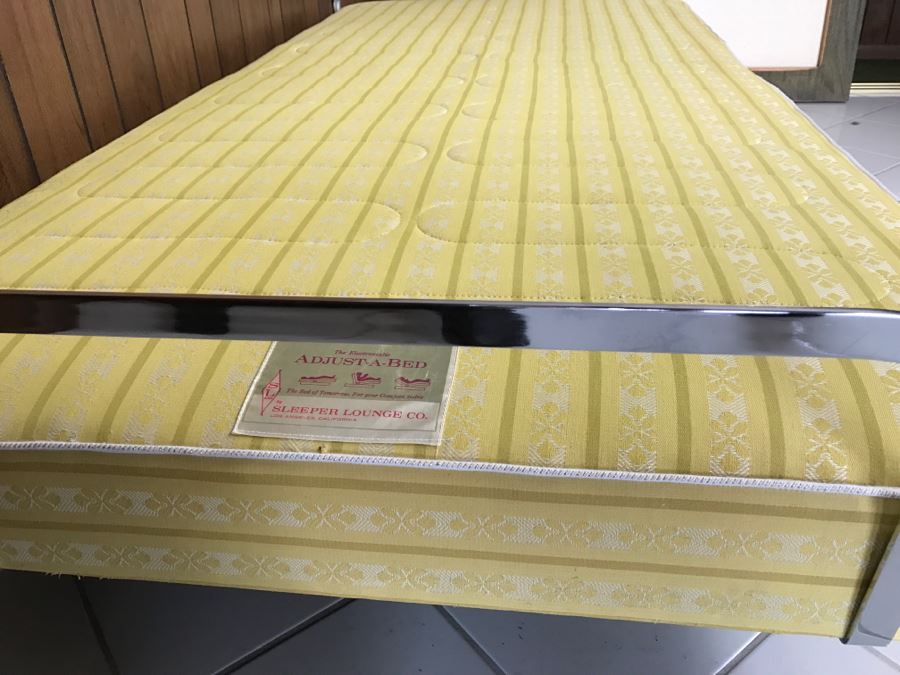 PAIR Of Electronic Adjust-A-Bed By Sleeper Lounge Co On Casters [Photo 9]