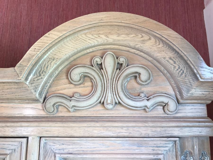 Vintage White Designer Lighted Wooden China Cabinet With Hutch - Matches Dining Table [Photo 6]