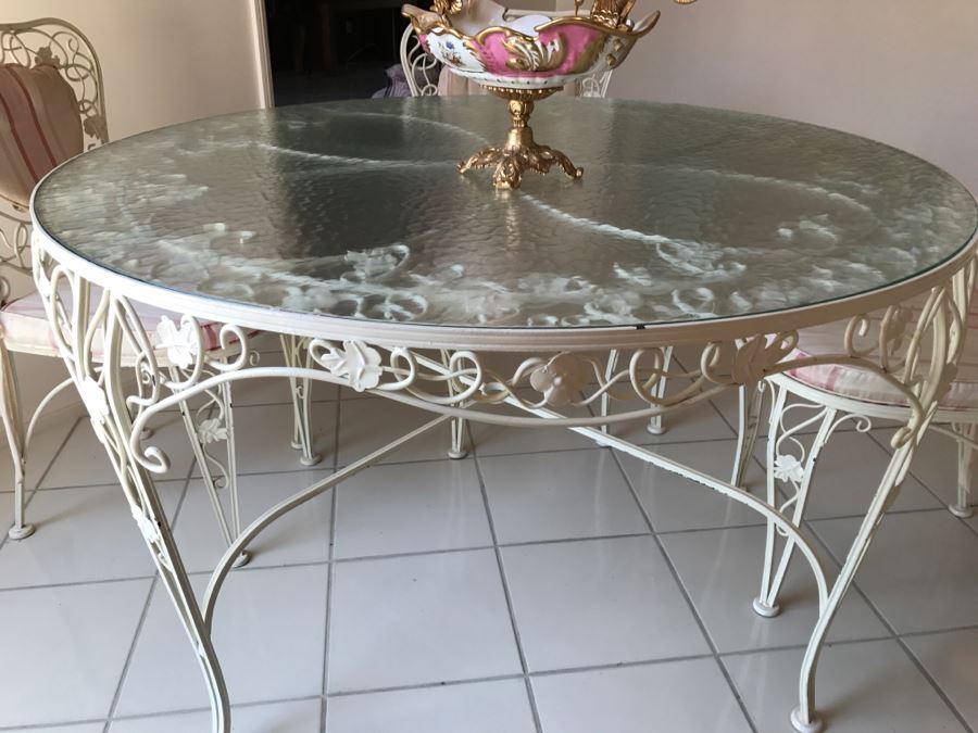 Shabby Chic Vintage White Twisted Wrought Iron Table With Four Chairs Floral Vine Motif [Photo 9]