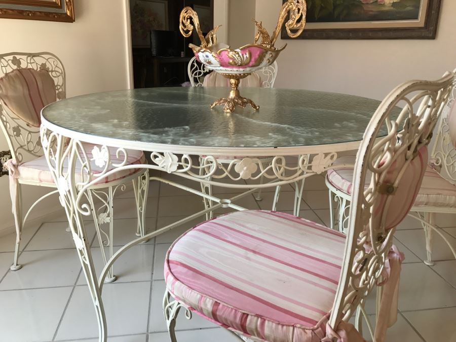 Shabby Chic Vintage White Twisted Wrought Iron Table With Four Chairs Floral Vine Motif [Photo 4]