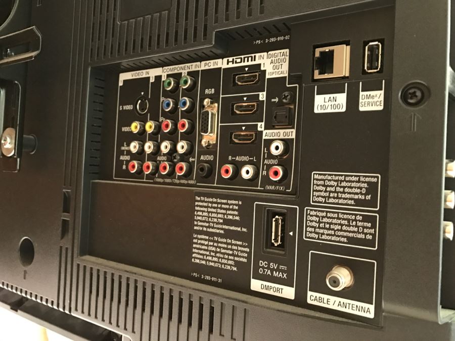 Sony Bravia KDL-40VL160 40' 1080p HD LCD Television With Wall Mount [Photo 6]