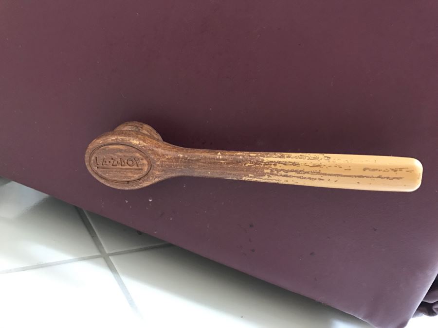 Pair Of La-Z-Boy Recliners [Photo 4]