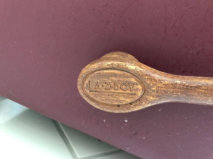 Pair Of La-Z-Boy Recliners [Photo 5]