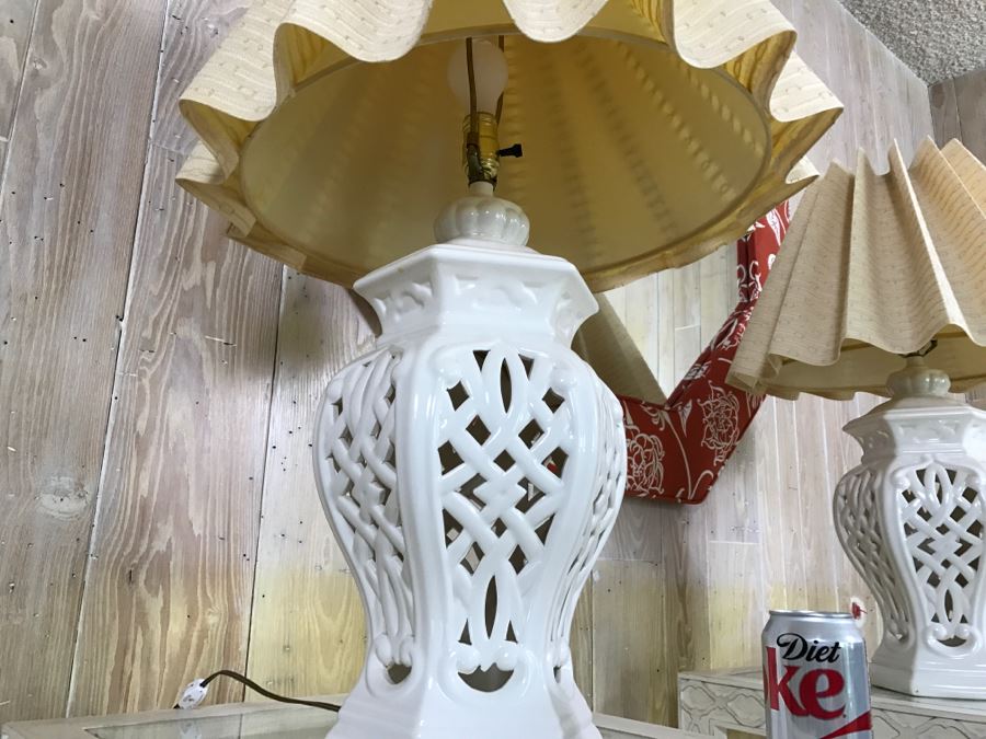 Pair Of White Table Lamps [Photo 3]