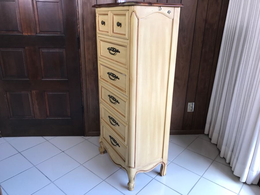 Lingerie Chest Of Drawers By American Drew [Photo 2]