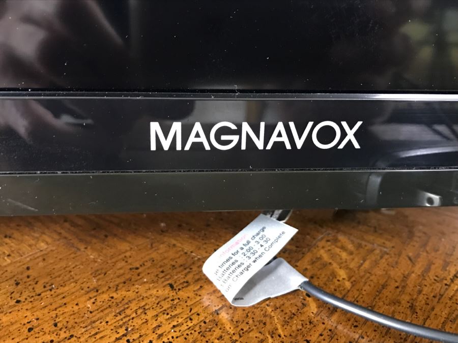 Magnavox LED TV Model 40ME325V/F7 [Photo 3]