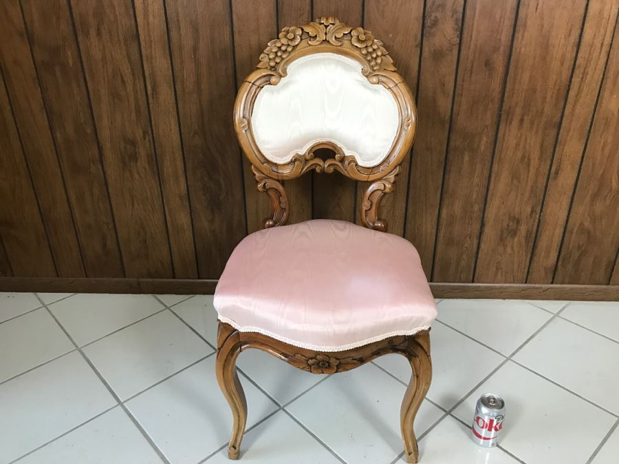 Nice Wooden Chair With Carved Flowers And Leaves [Photo 3]