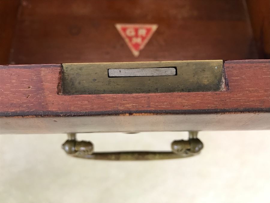 Stunning Widdicomb Grand Rapids, Michigan Dark Wood Bedroom Dresser Set Chest Of Drawers With Mirrors [Photo 20]