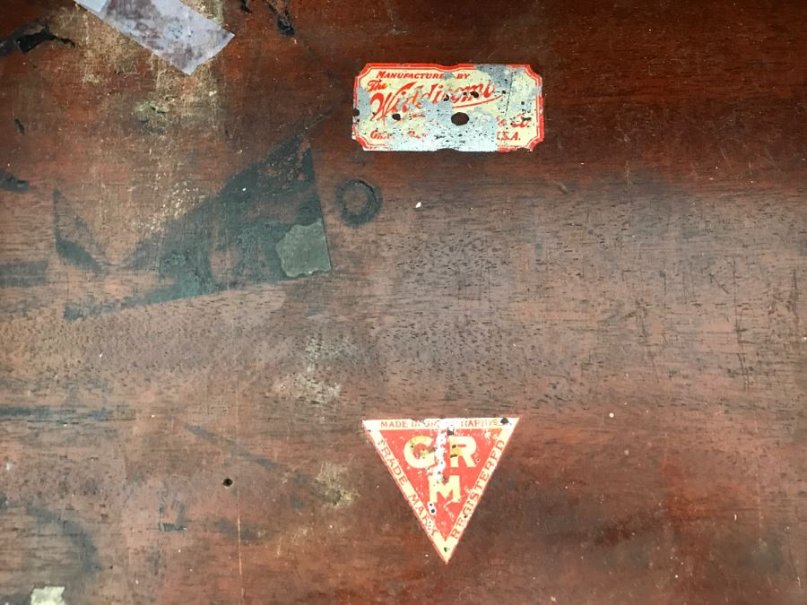 Stunning Widdicomb Grand Rapids, Michigan Dark Wood Bedroom Dresser Set Chest Of Drawers With Mirrors [Photo 17]