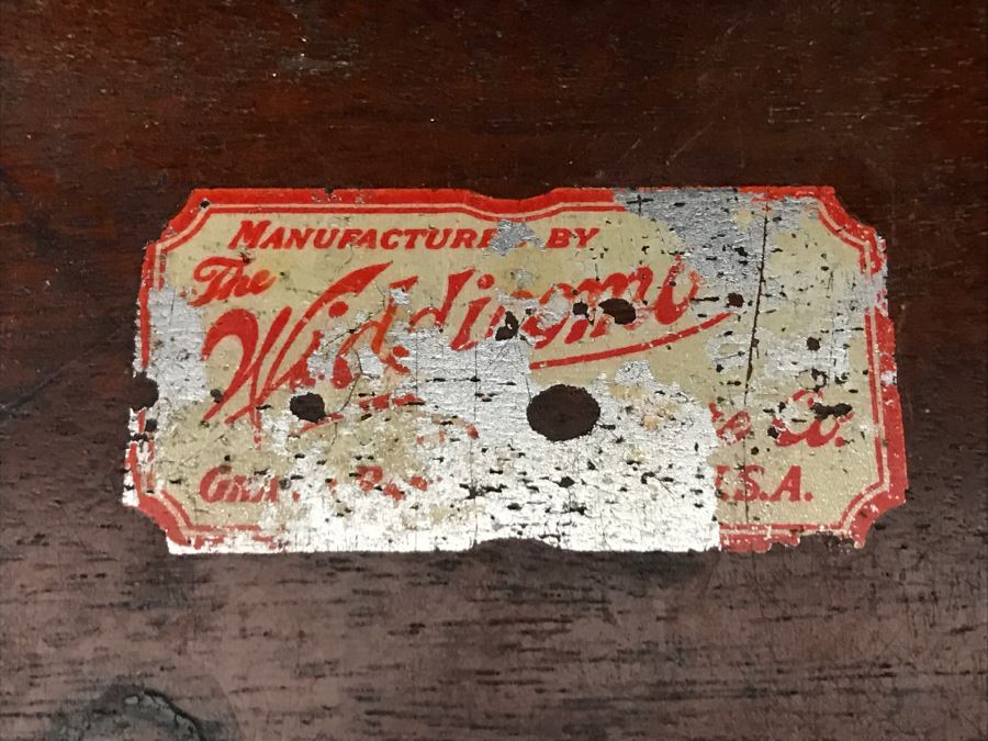 Stunning Widdicomb Grand Rapids, Michigan Dark Wood Bedroom Dresser Set Chest Of Drawers With Mirrors [Photo 18]