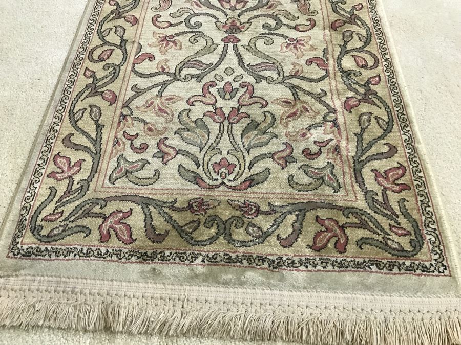 Tan Floral Hall Runner Rug [Photo 2]