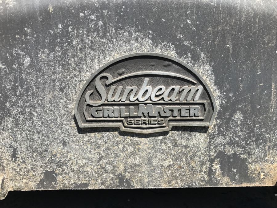 Sunbeam Grillmaster Outdoor Grill With Sideburner