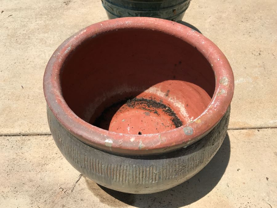 Set Of Pottery Plus Potted Plant [Photo 4]