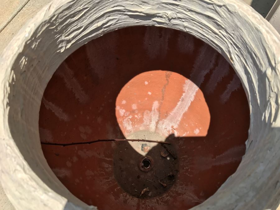 Large White Clay Pot With Handles [Photo 4]