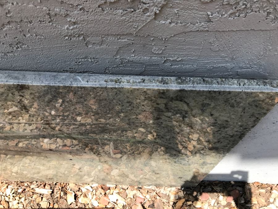 Assorted Granite Pieces 3/4' Thick [Photo 6]