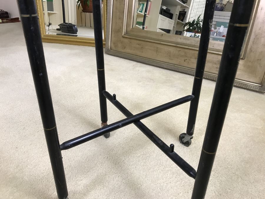 Nashco New York Hand Painted Metal Table [Photo 11]