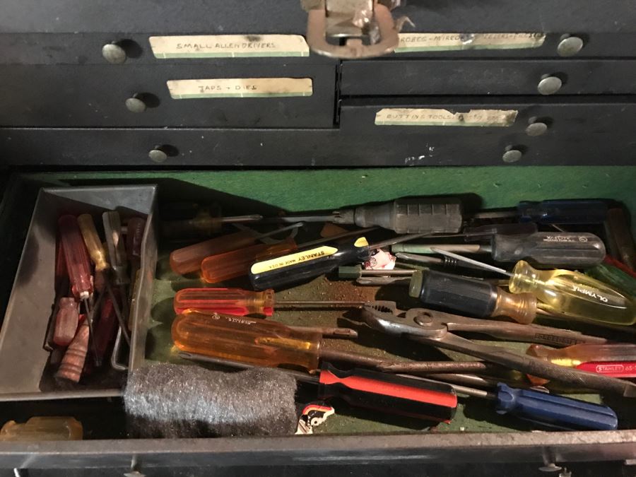 Machinists Tool Box Chest Full Of Tools [Photo 16]