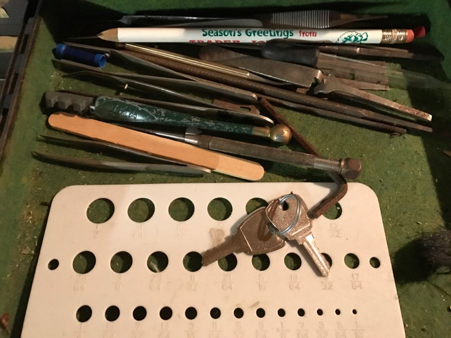 Machinists Tool Box Chest Full Of Tools [Photo 9]