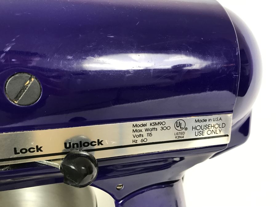 Kitchenmaid Ultra Power Mixer KSM-90 Used By Daughter To Win First Place In White House Pastry Contest [Photo 2]