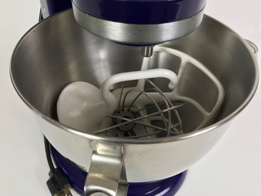 Kitchenmaid Ultra Power Mixer KSM-90 Used By Daughter To Win First Place In White House Pastry Contest [Photo 3]