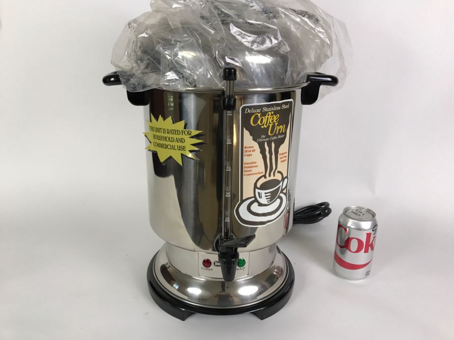 New DeLonghi Deluxe Stainless Steel Coffee Urn 60 Cup Model DCU62