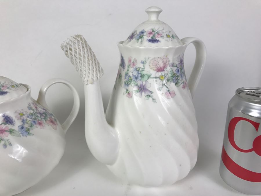 Wedgwood Coffee Pot And Teapot Bone China Angela Pattern Made In England [Photo 3]