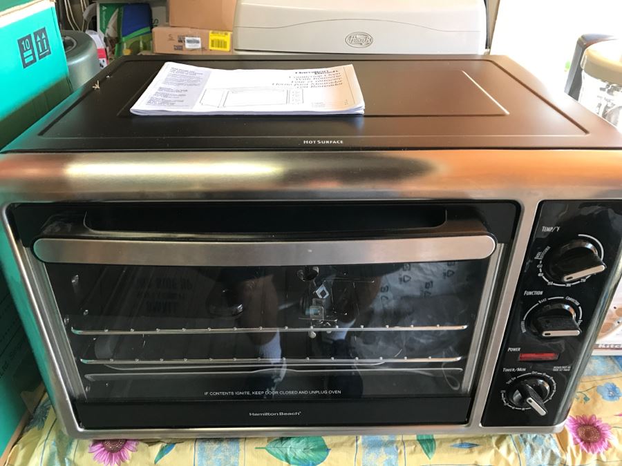New Hamilton Beach Countertop Oven With Rotisserie [Photo 2]