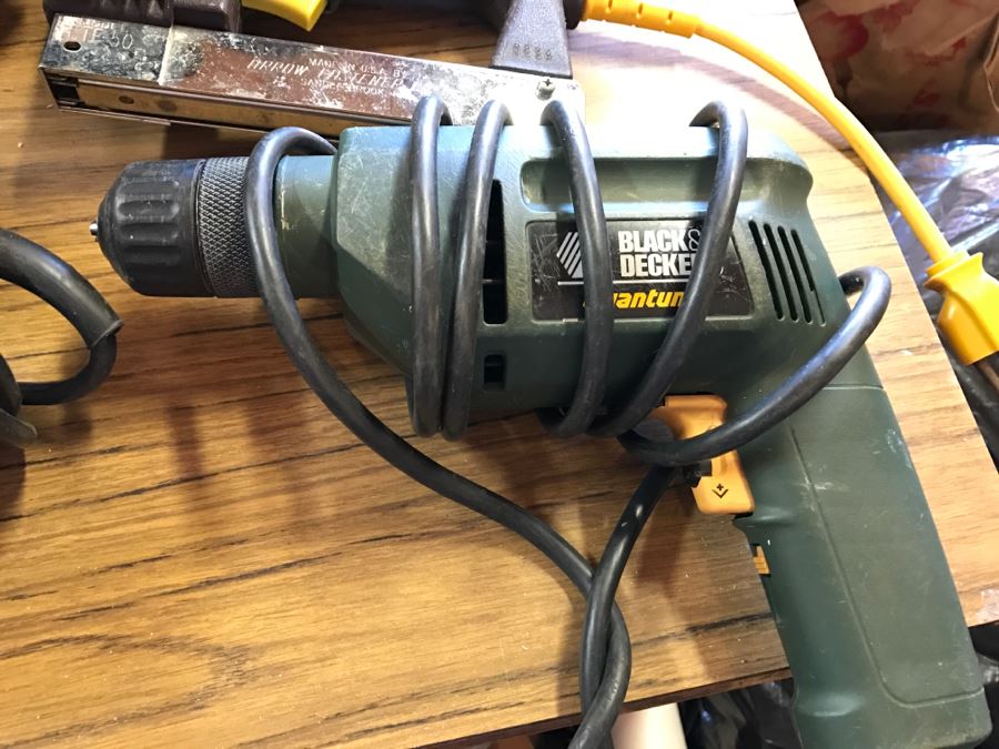 Large Power Tool Lot With Rotary Saw, Jig Saws, Electric Drill, Belt Sanders, Reciprocating Saw And Tile Hand Tools [Photo 5]