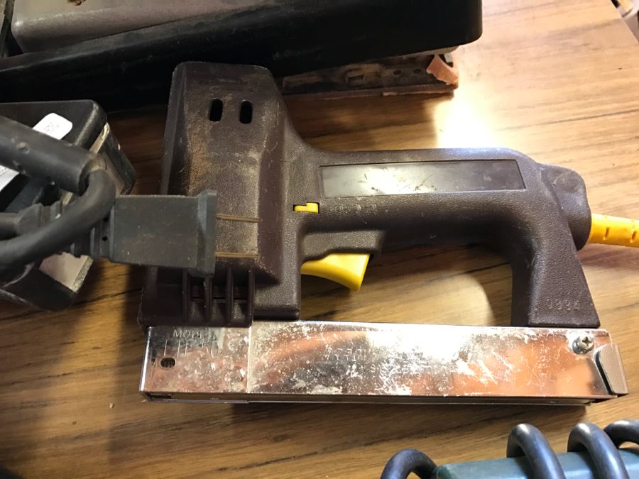 Large Power Tool Lot With Rotary Saw, Jig Saws, Electric Drill, Belt Sanders, Reciprocating Saw And Tile Hand Tools [Photo 6]