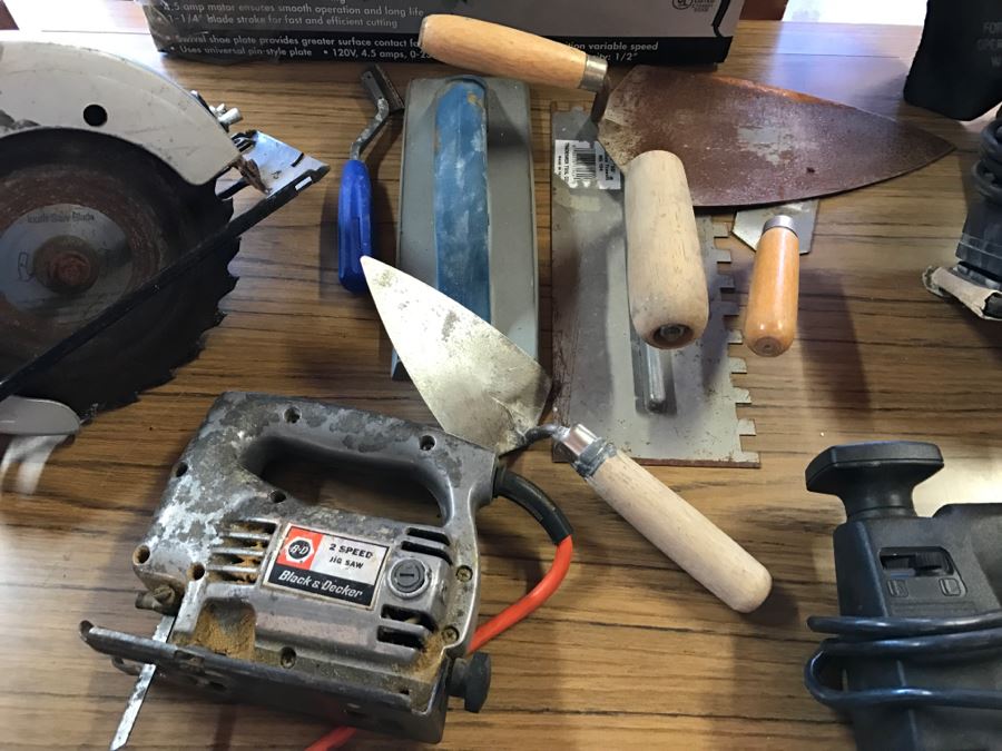 Large Power Tool Lot With Rotary Saw, Jig Saws, Electric Drill, Belt Sanders, Reciprocating Saw And Tile Hand Tools [Photo 10]