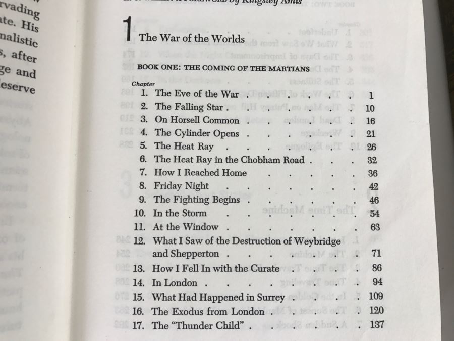 Pair Of Vintage Books H.G. Wells The War Of The Worlds And The Time Machine Plus Omar Khayyam A Life By Harold Lamb 1934 [Photo 9]