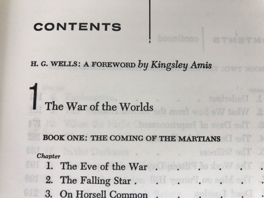 Pair Of Vintage Books H.G. Wells The War Of The Worlds And The Time Machine Plus Omar Khayyam A Life By Harold Lamb 1934 [Photo 10]